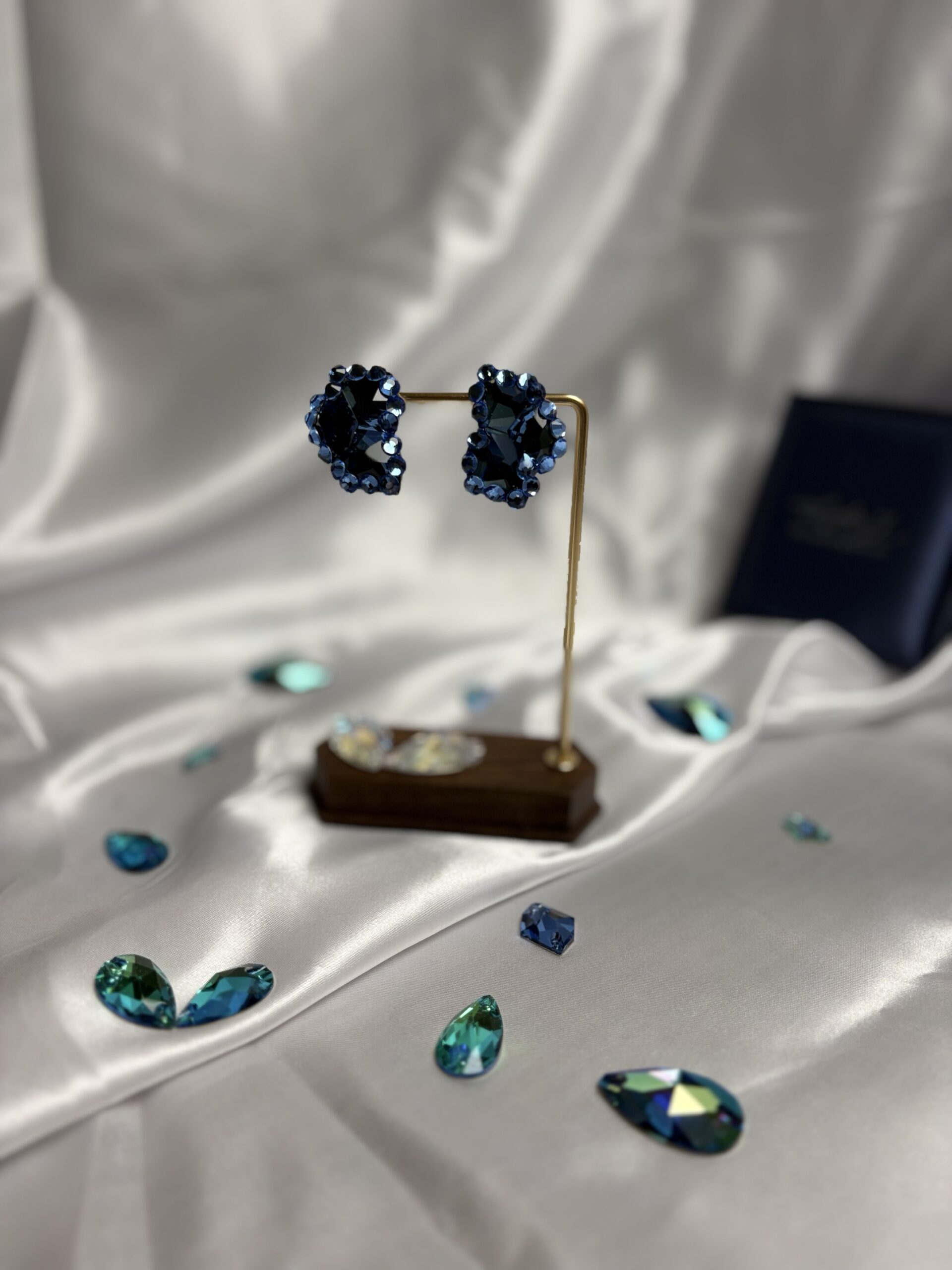 MIDNIGHT REGALIA - 画像 (2)